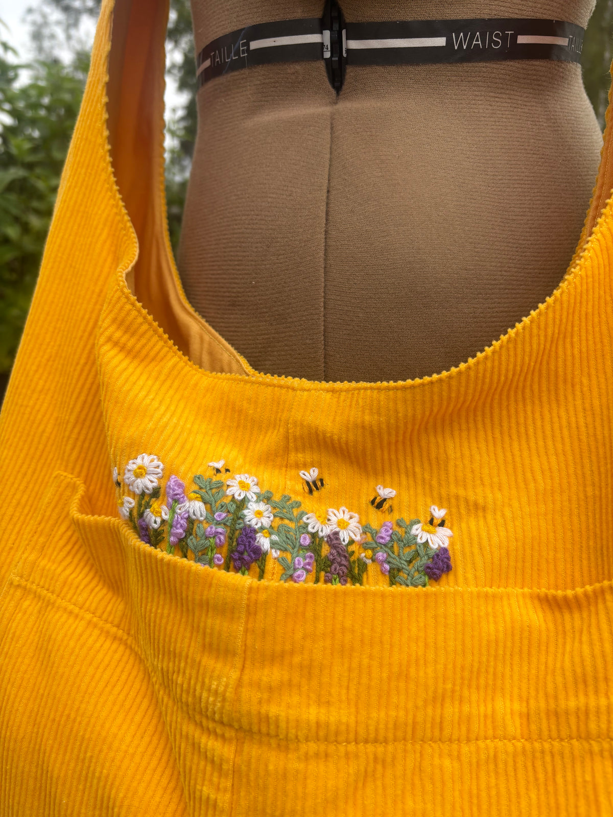 BLOMMOR OCH BIN